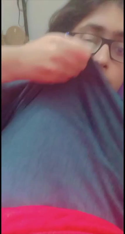 Big Boobs Girl Showing