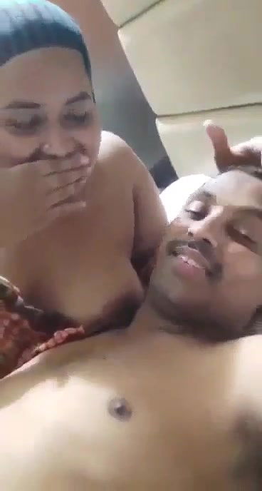 Cheater Bhabhi Having Fun With Lover