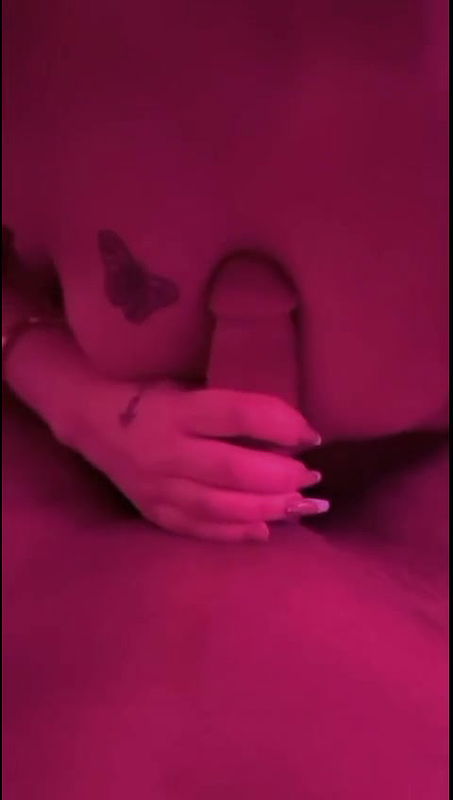 Pakistani Sexy Girl Showing 1