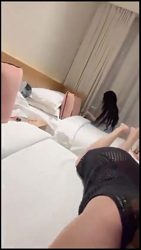 Pakistani Sexy Girl Showing 1