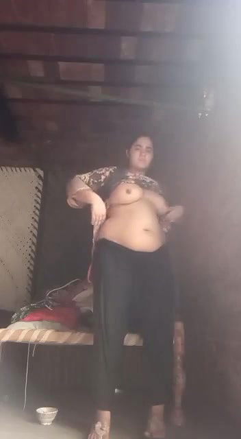 Hot desi woman showing body