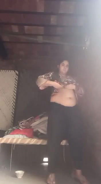 Hot desi woman showing body