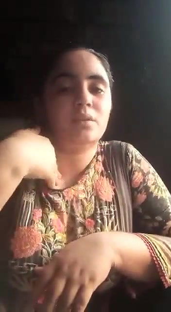 Hot desi woman showing body