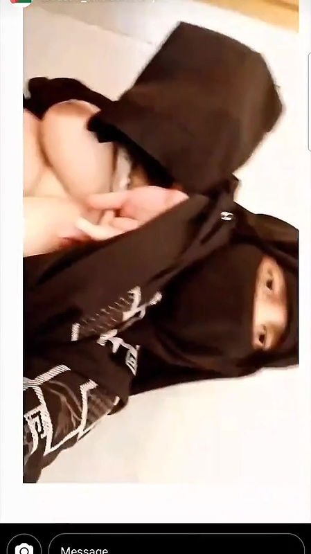 sexy hijabi girl showing nude body and sucking 8