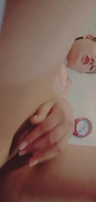 paki babe fingering1