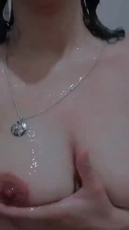 Cute desi girlfriend nude selfie while taking shower P1