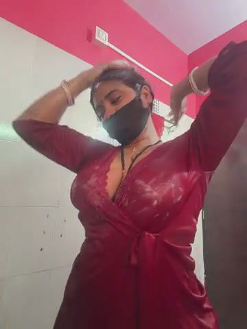 Sexy Bhabhi taking Shower and Boobs Show