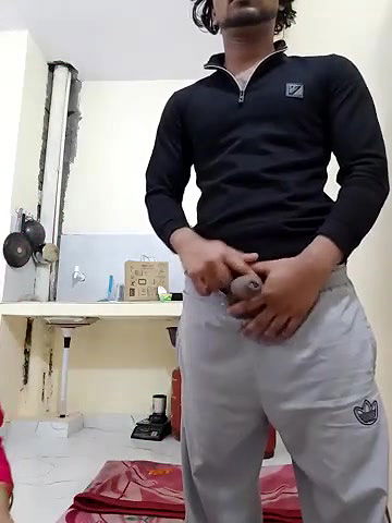 GF giving Blowjob to BF in Kitchen