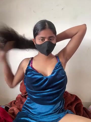 Sexy Girl Pussy Oiling and Fingering