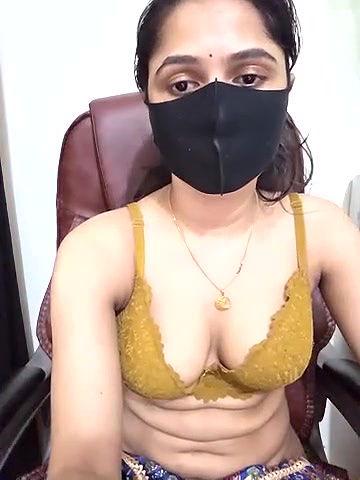 Sexy Girl getting Full Naked on Fan Demand