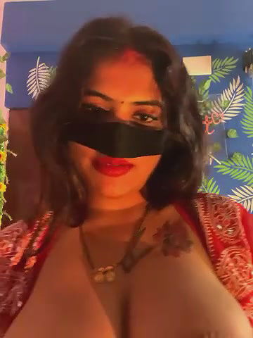 Sexy Married Girl Boobs and Naked Ass Show and Teasing