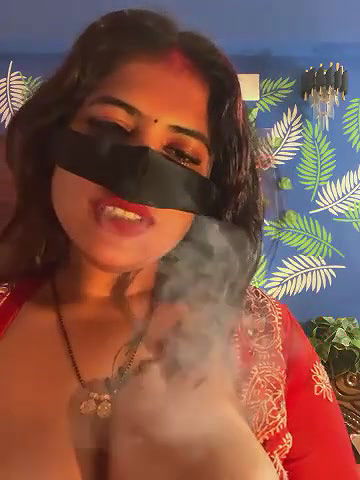 Sexy Married Girl Boobs and Naked Ass Show and Teasing