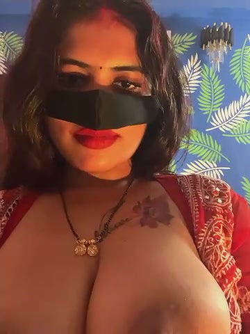 Sexy Married Girl Boobs and Naked Ass Show and Teasing