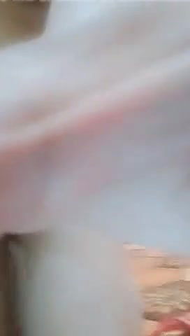 Mature Paki Bhabhi nude show selfie video