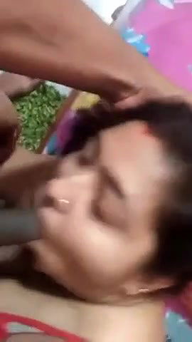 Hot Bhabhi blowjob latest MMS video