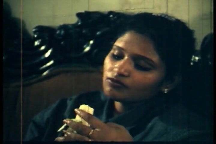 Tarle Hudugi Uncensored (Untouched DVD)