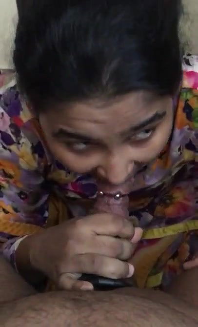 Sexy Indian Blowjob video for the first time