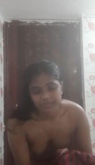 horny slim gf bathing and dress changing