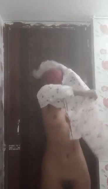 horny slim gf bathing and dress changing