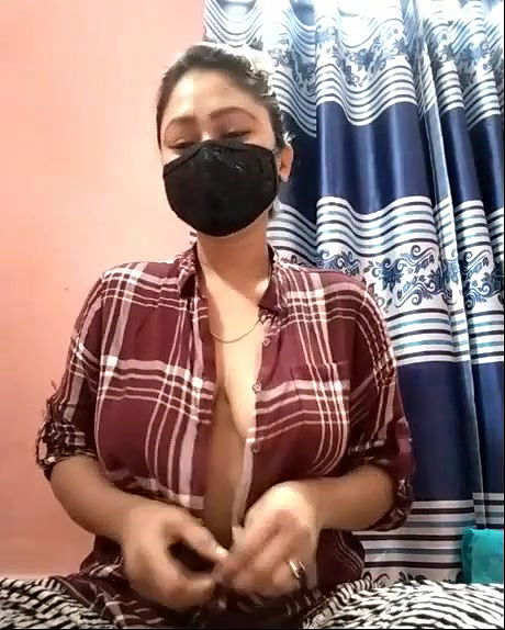 cute young girl boobs show live