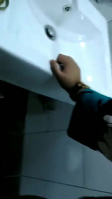 hijabi girlfriend nude show and blowjob