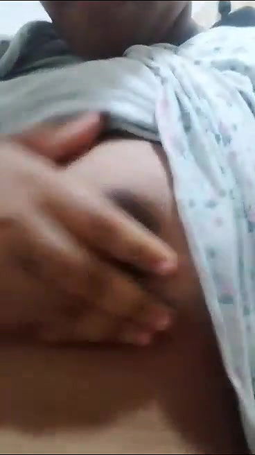 little boobs showing girl