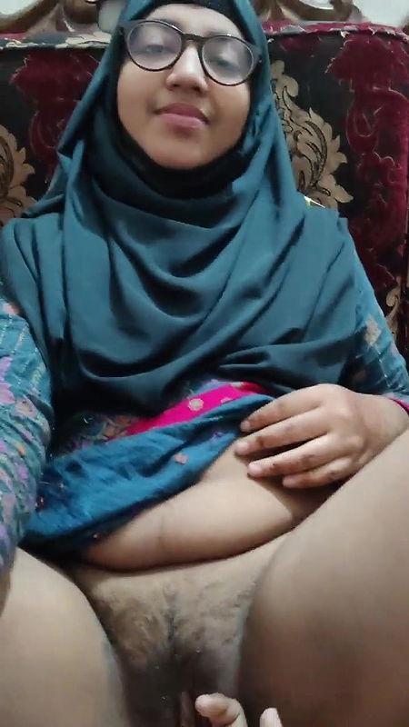 pussy fingering boyfriend to hijabi girlfriend