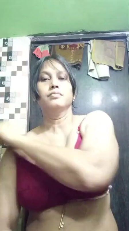 Bengali Chubby Cheater Wife Stripping