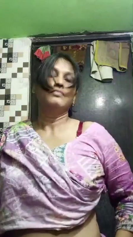 Bengali Chubby Cheater Wife Stripping