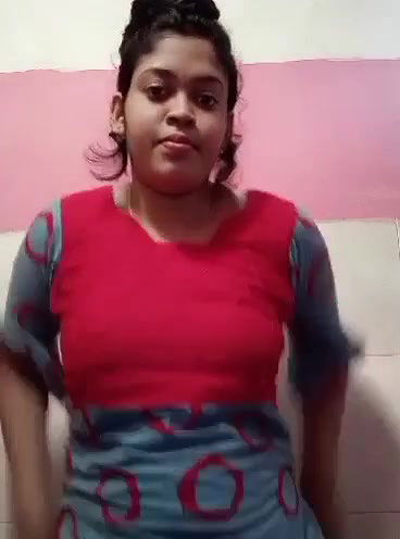 ladki ne choot dikhayi