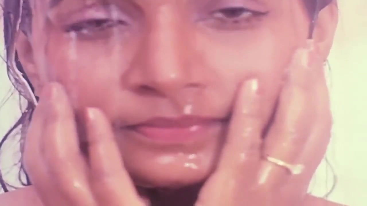 Unknown mallu Actress Hot