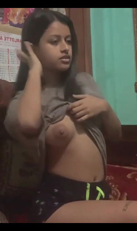 cute girl nude show
