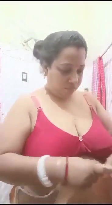 Tanker Bengali Milf Showing 1