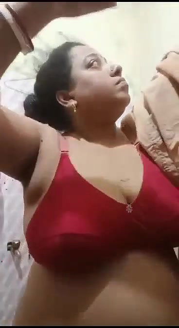Tanker Bengali Milf Showing 1