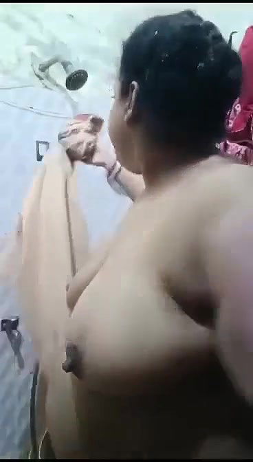 Tanker Bengali Milf Showing 2