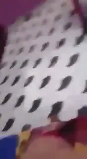 boob chuske choot mein ungli kri