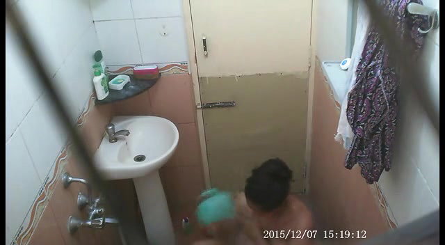 chubby desi bhabhi nude bath