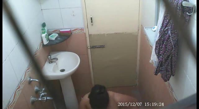chubby desi bhabhi nude bath