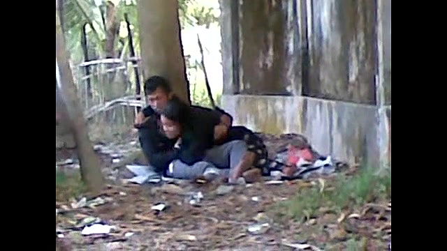 park mein ladki ne lund ki sawari kri