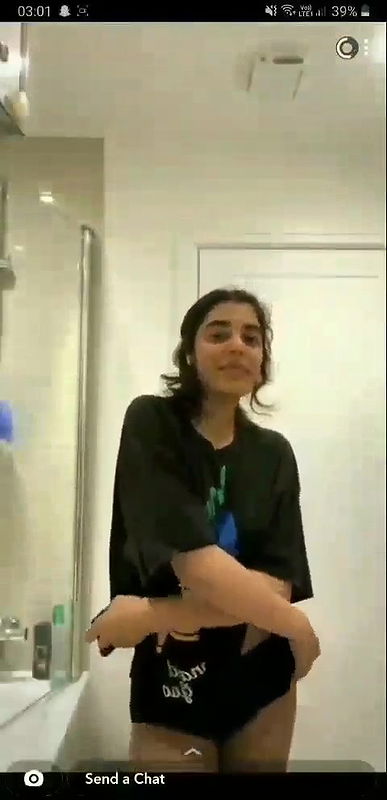 Samar Sexy Indian Babe Showing