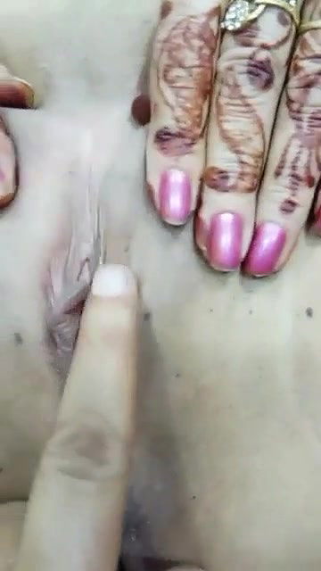 Suhagrat Nude Video Of Wife Exposing Chut