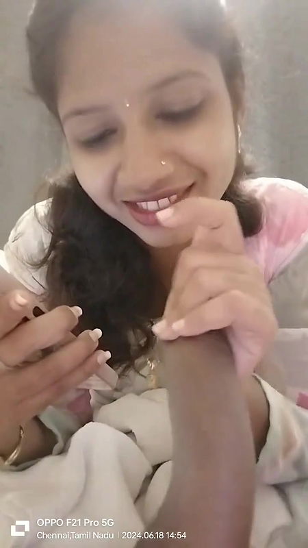 Tamil Girl Gives A Handjob While Talking With Her Lover