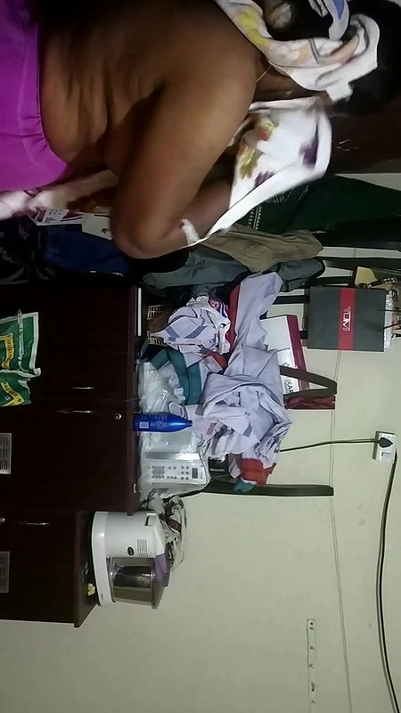 Tamil Kamakalanjiyam MILF Aunty Nude Dressing Video
