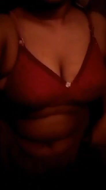Tanker Bengali Chubby Wife Showing For Lover