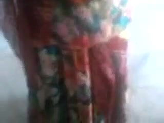 Yaana bhabhI showing her big juicy boobs