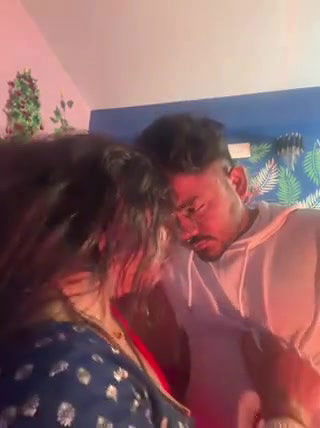 v hot sweti 20260215 203239061 Clip 3