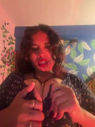 v hot sweti 20260215 203602648 Clip 4