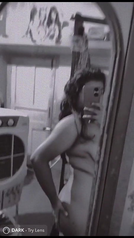 big boobs girl full nude mirror selfie