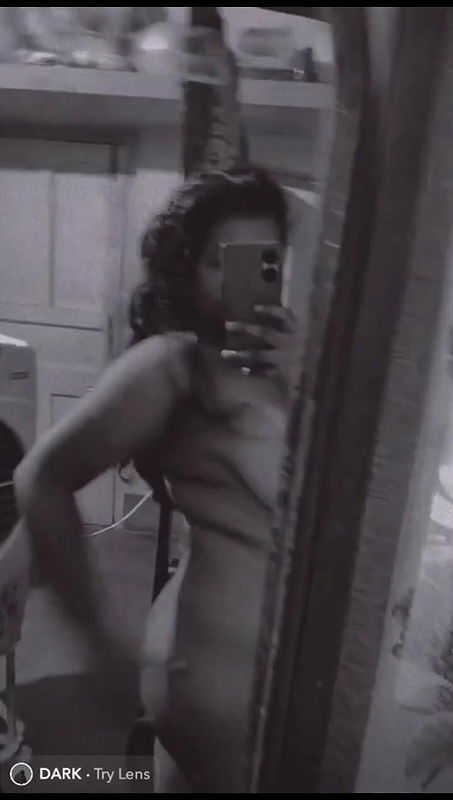 big boobs girl full nude mirror selfie