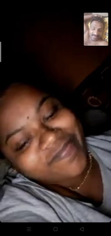 mallu wife boobs showing video call